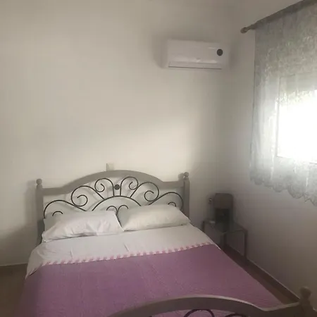 Toula's Апартаменты *